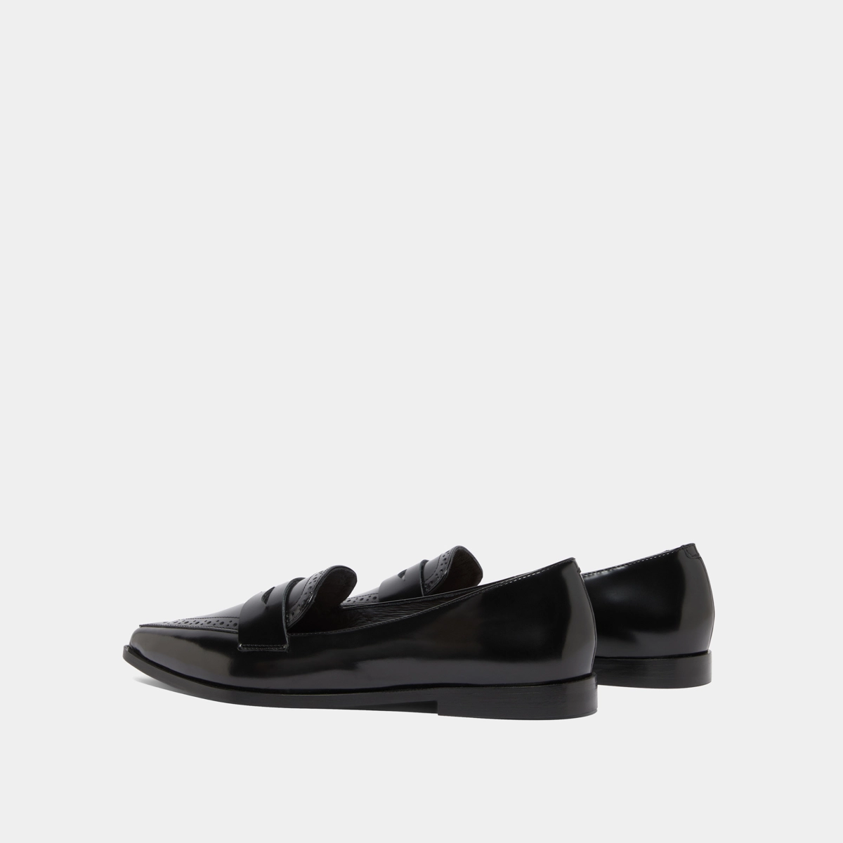 Mocassins &agrave; bouts pointus en cuir glac&eacute; noir | DALINA | Jonak