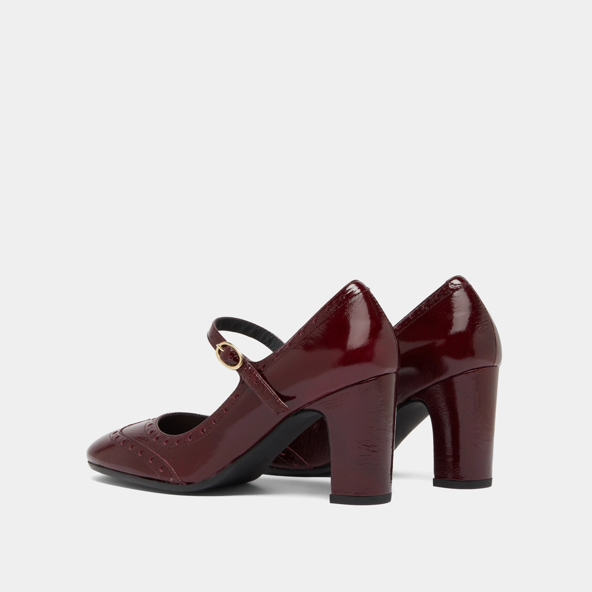 Babies à talons et détails perforés en cuir brillant bordeaux | DIRIOS | Jonak