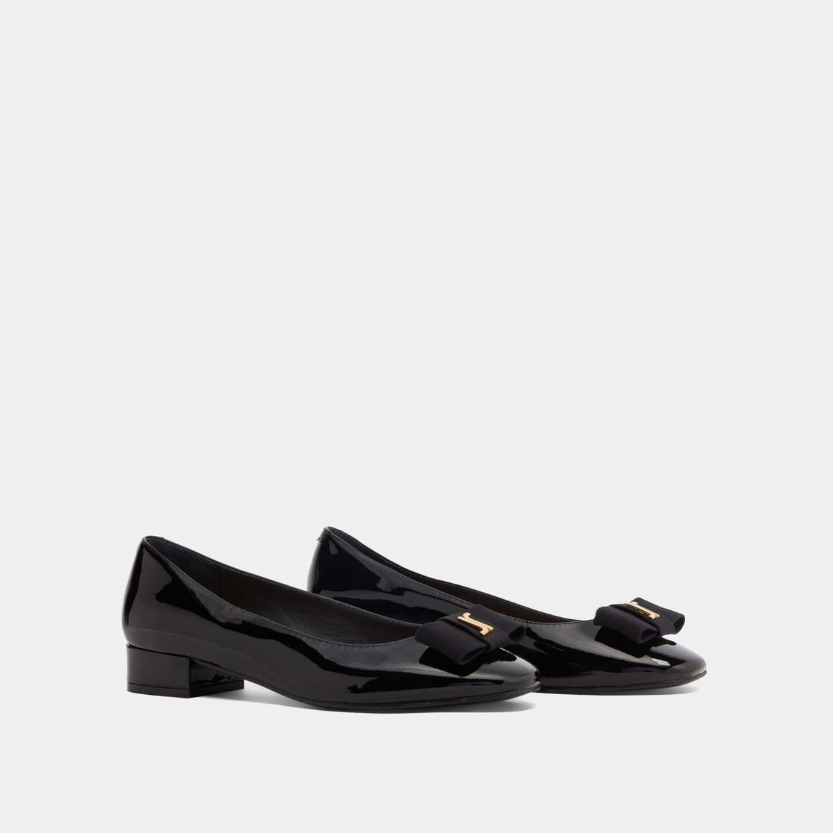 Ballerines avec noeud et monogramme en vernis noir | DAMIA | Jonak
