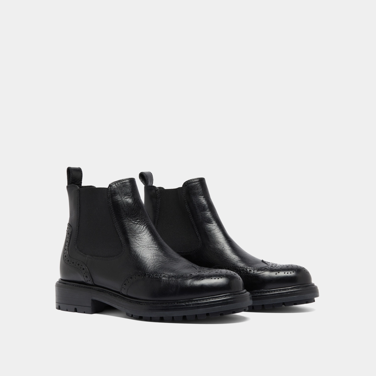 Boots &agrave; semelles crant&eacute;es en cuir noir | CELIA | Jonak