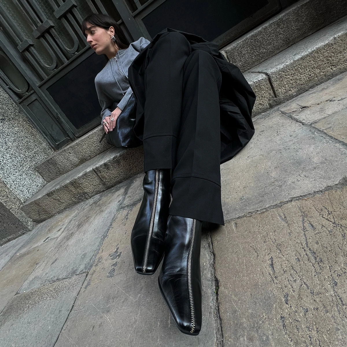 Bottines à talons et fermetures éclairs ... en cuir noir | DANZA | Jonak