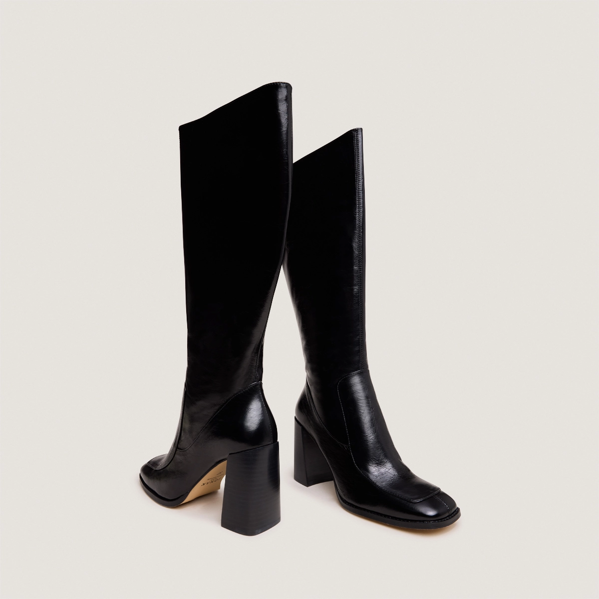Bottes hautes &agrave; bouts carr&eacute;s en cuir vieilli noir taille mollet M | VAUBANE | Jonak
