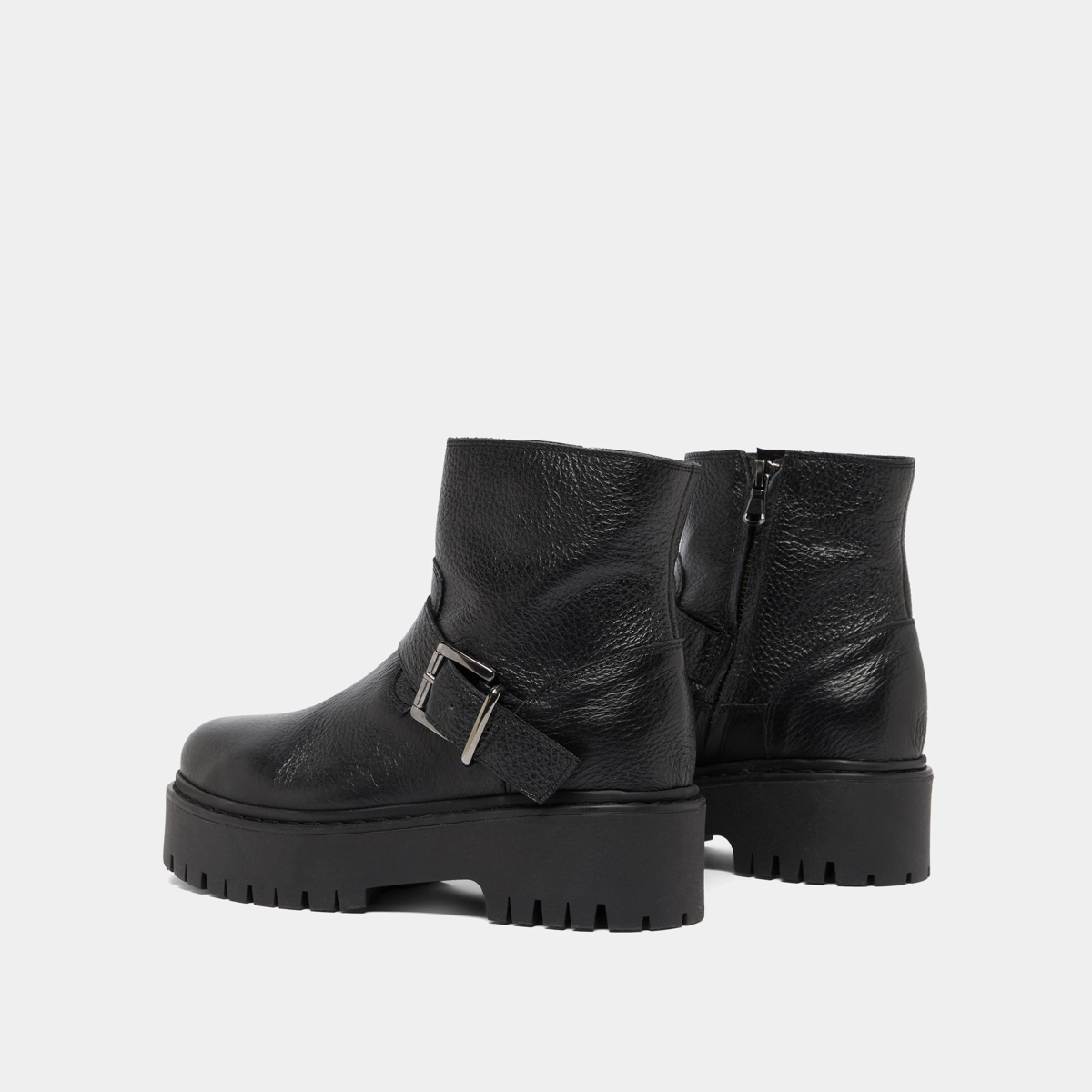 Boots &agrave; semelles crant&eacute;es et boucles en cuir grain&eacute; noir | RANA | Jonak