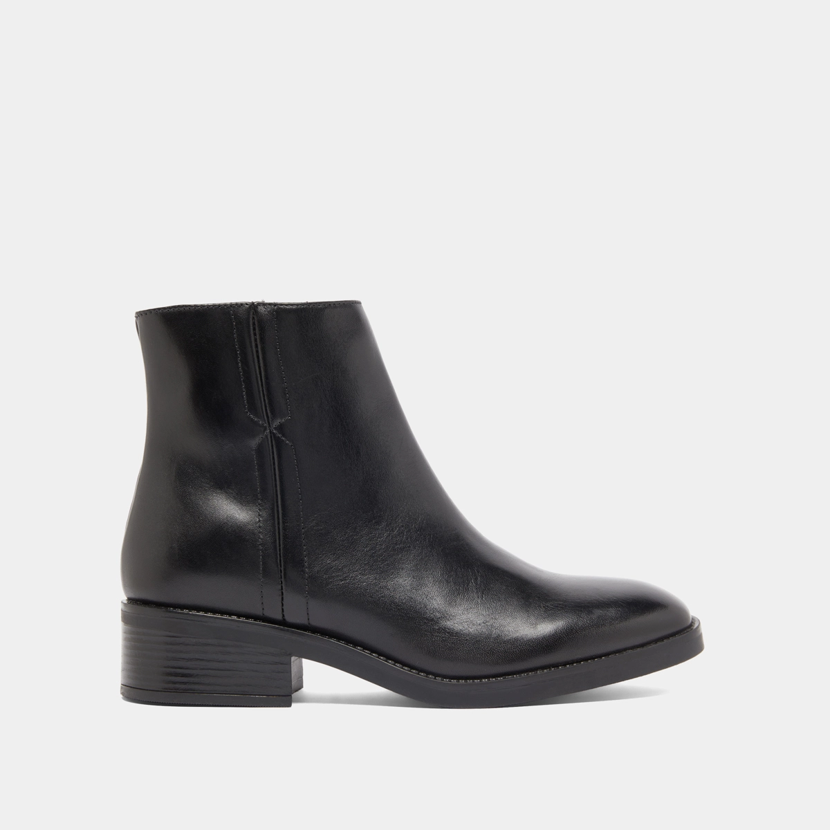 Boots basses en cuir noir | GAB | Jonak