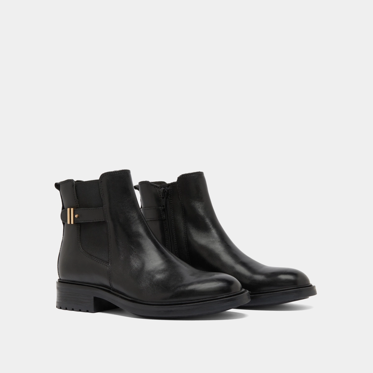 Boots basses &agrave; talons crant&eacute;s en cuir noir | GABIN | Jonak