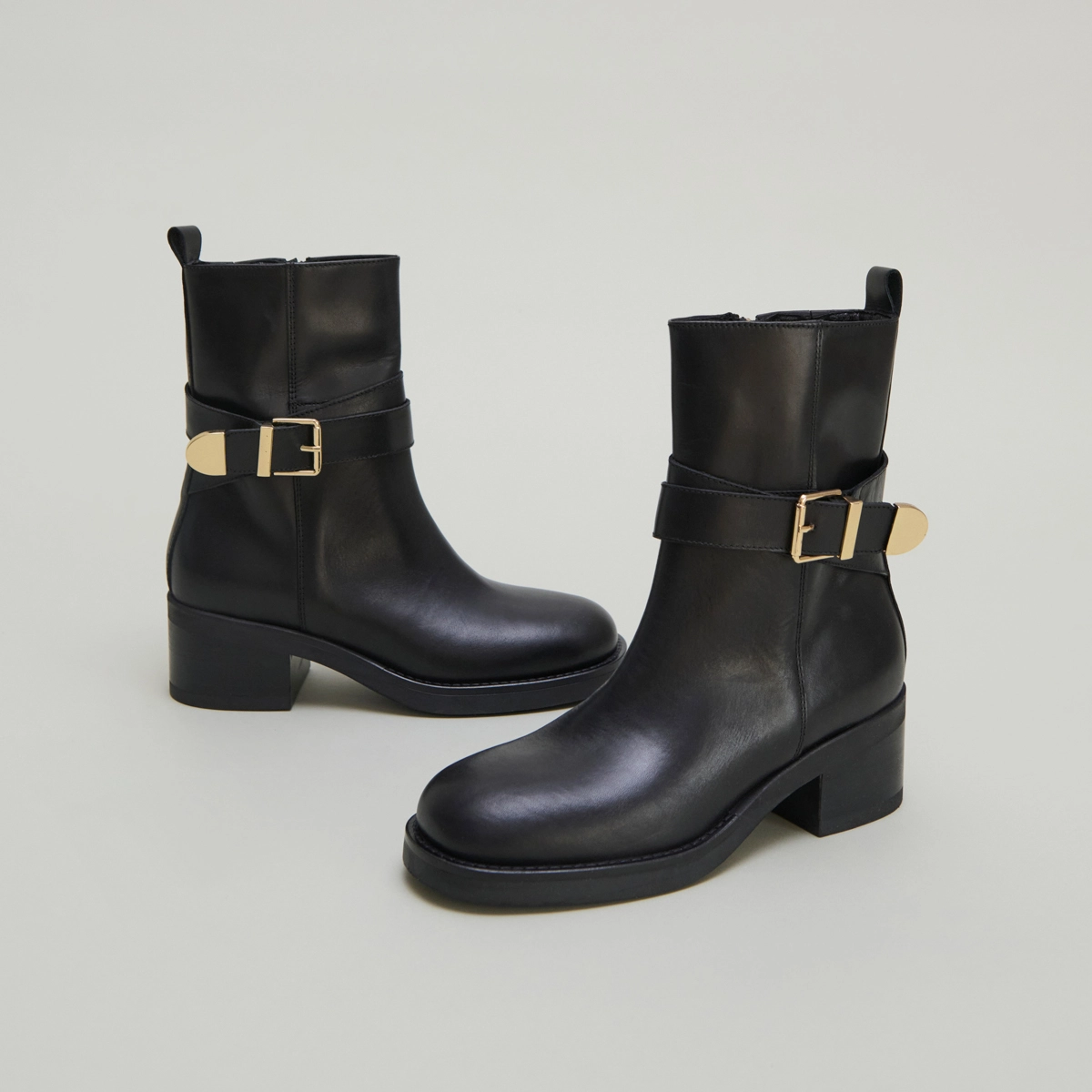 Bottines à boucles en cuir noir | IMA | Jonak