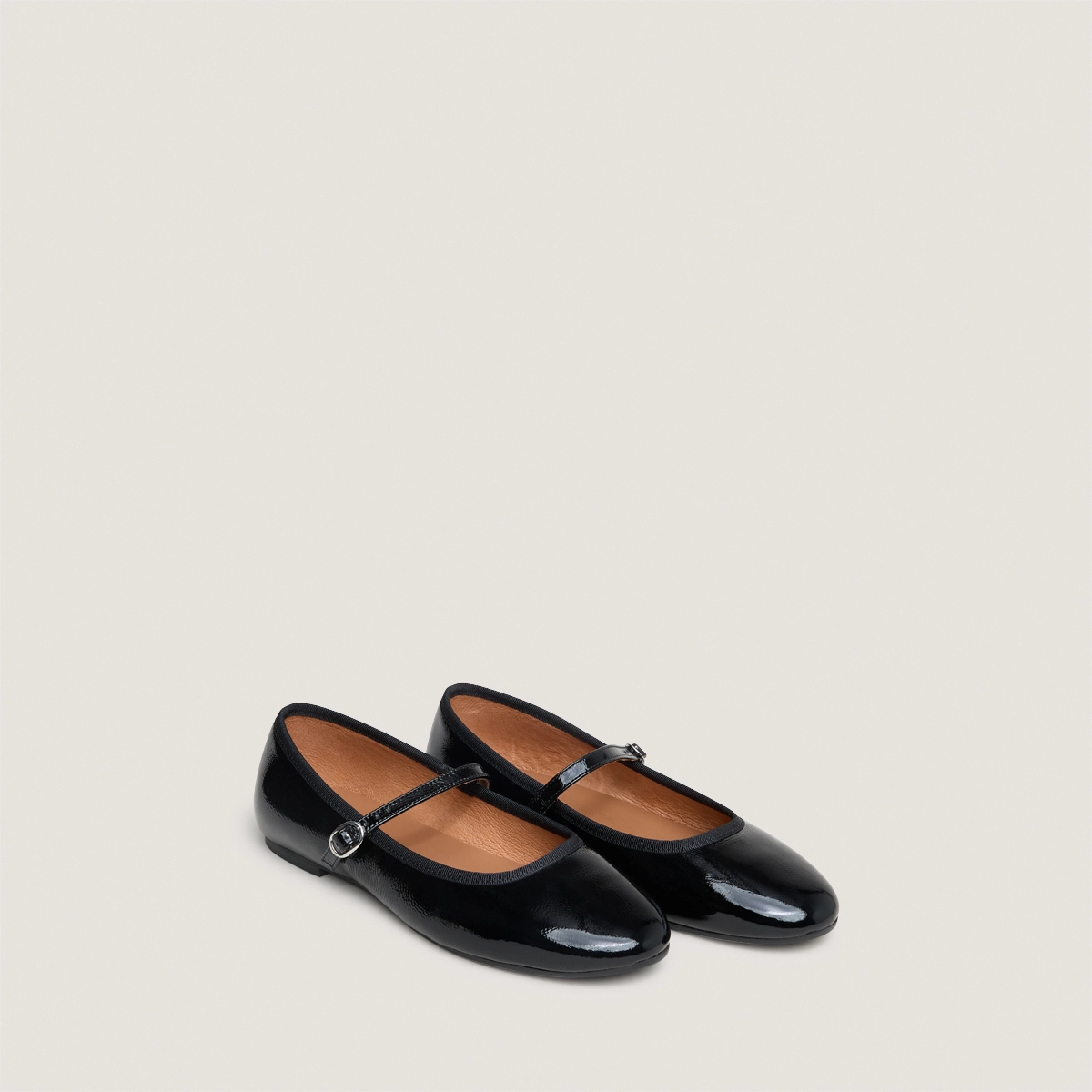 Ballerines à brides en vernis plissé noir | DOUCEUR | Jonak