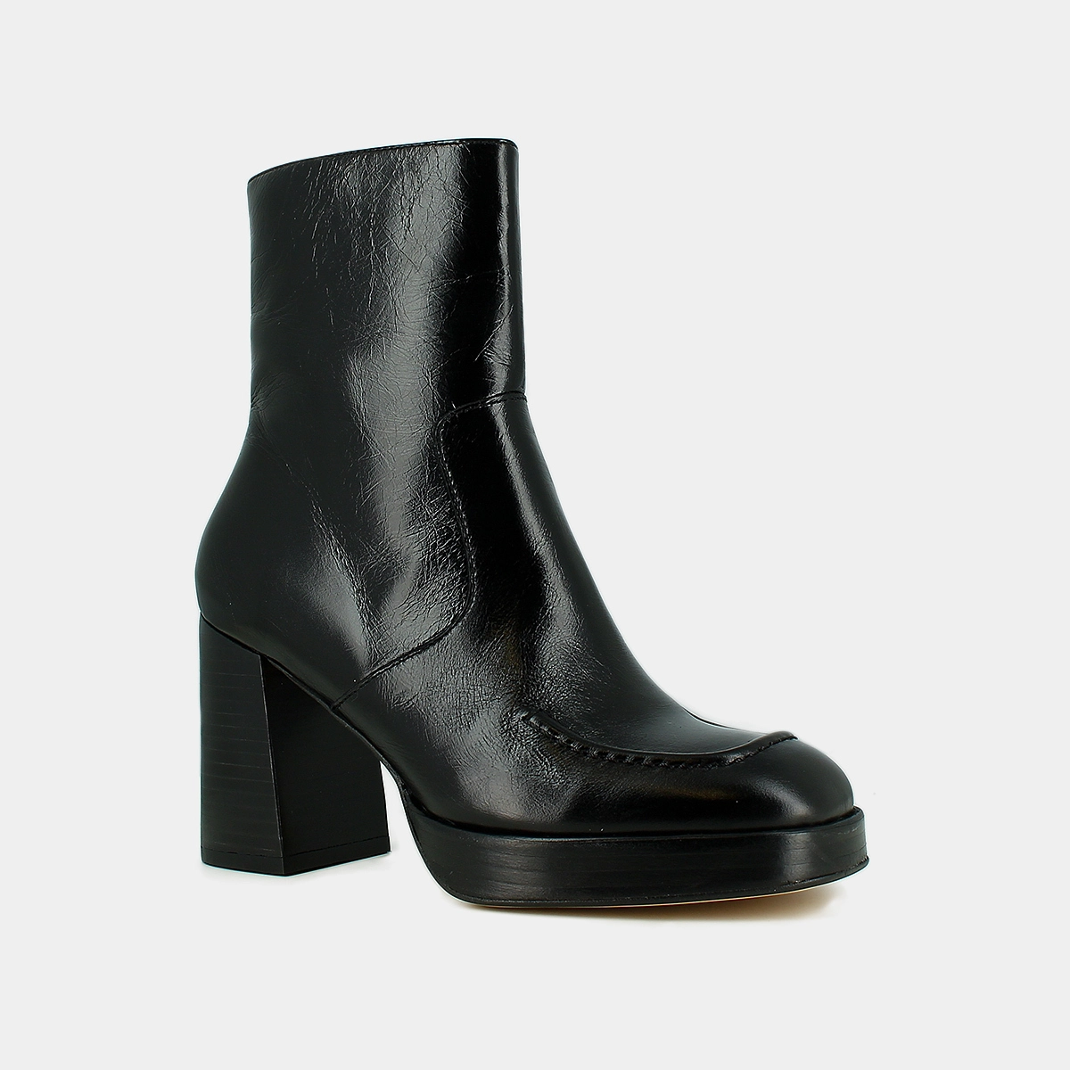 Bottines &agrave; talons et bouts carr&eacute;s en cuir vieilli noir | VERONICA | Jonak
