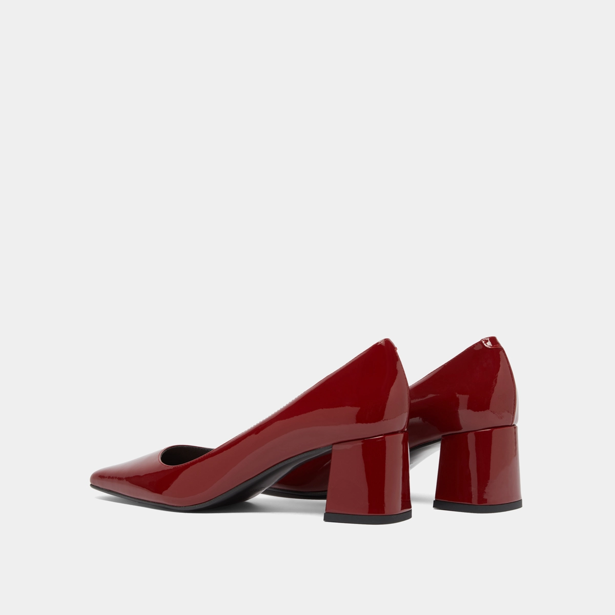 Escarpins &agrave; talons recouverts en vernis rouge carmin | DULINA | Jonak