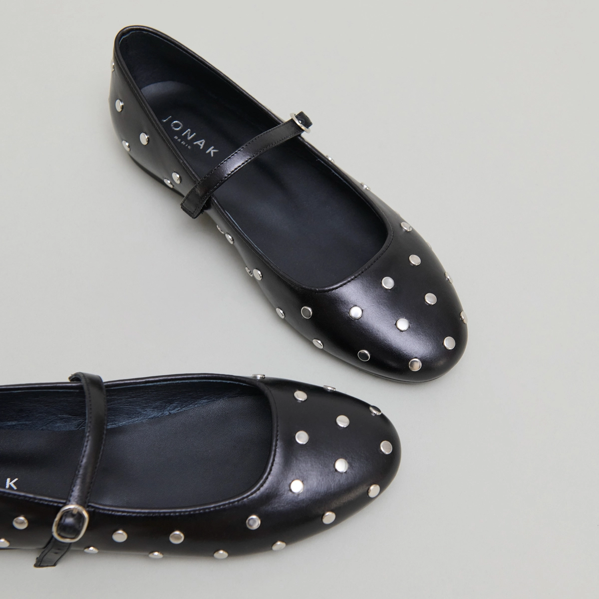Ballerines &agrave; brides en cuir noir | DANAELLE | Jonak