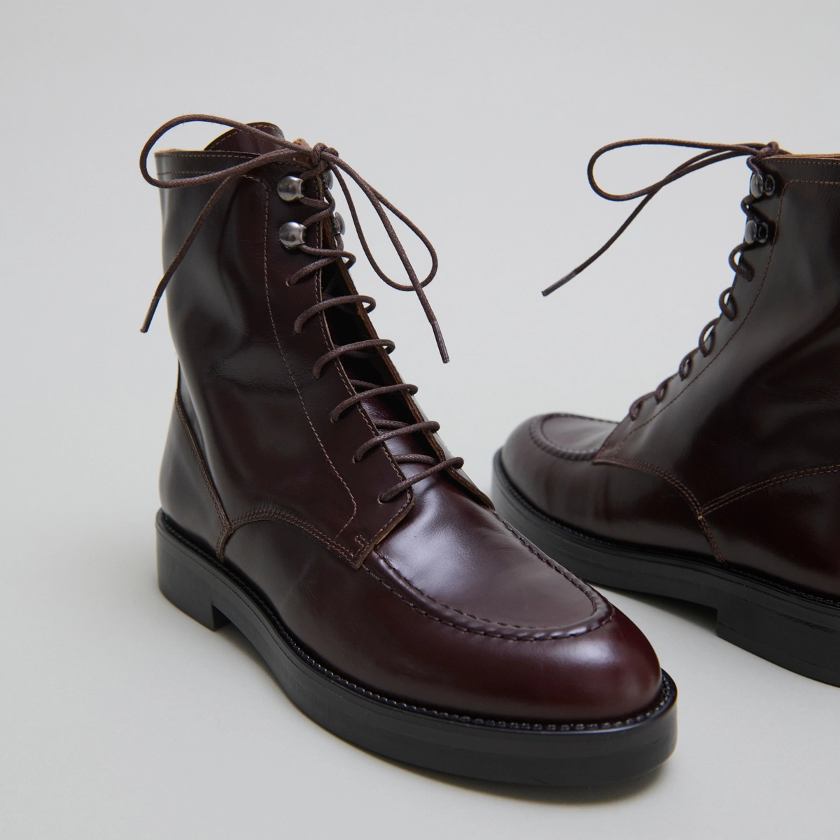 Boots &agrave; lacets en cuir marron | ALIDA | Jonak