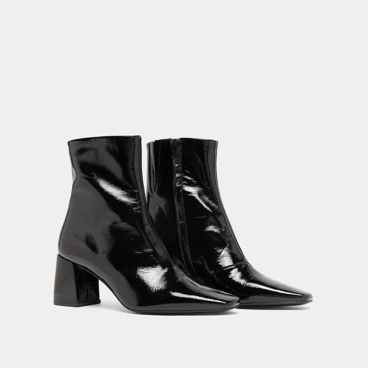 Bottines à bouts pointus en vernis plissé noir | DALIBAR | Jonak