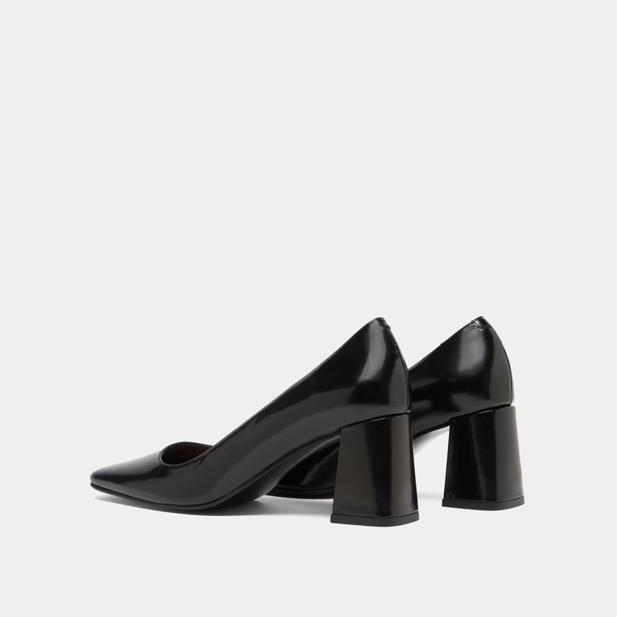 Escarpins à larges talons en cuir glacé noir | DODEME | Jonak