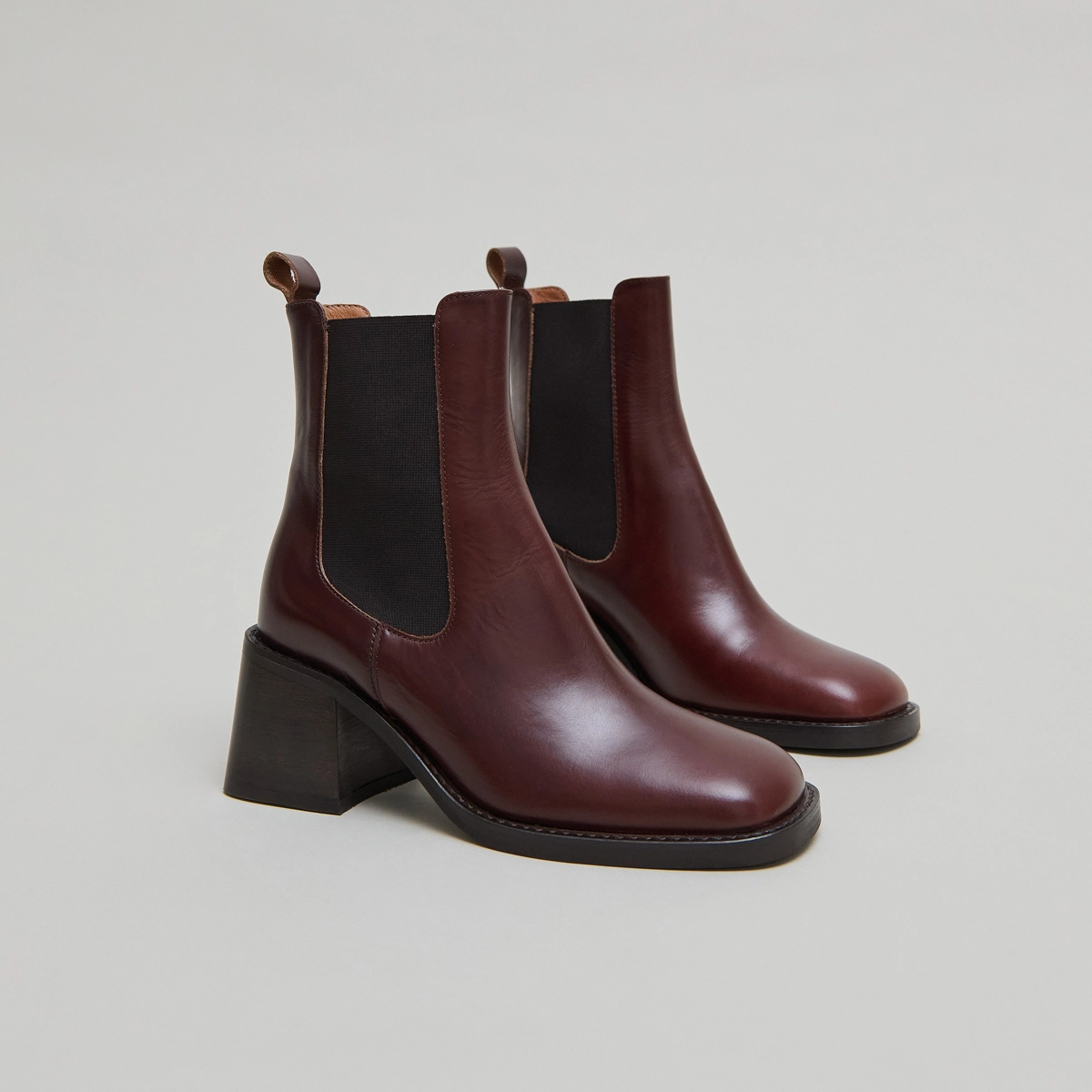 Bottines à élastiques et talons épais en cuir patiné marron | DUCK | Jonak