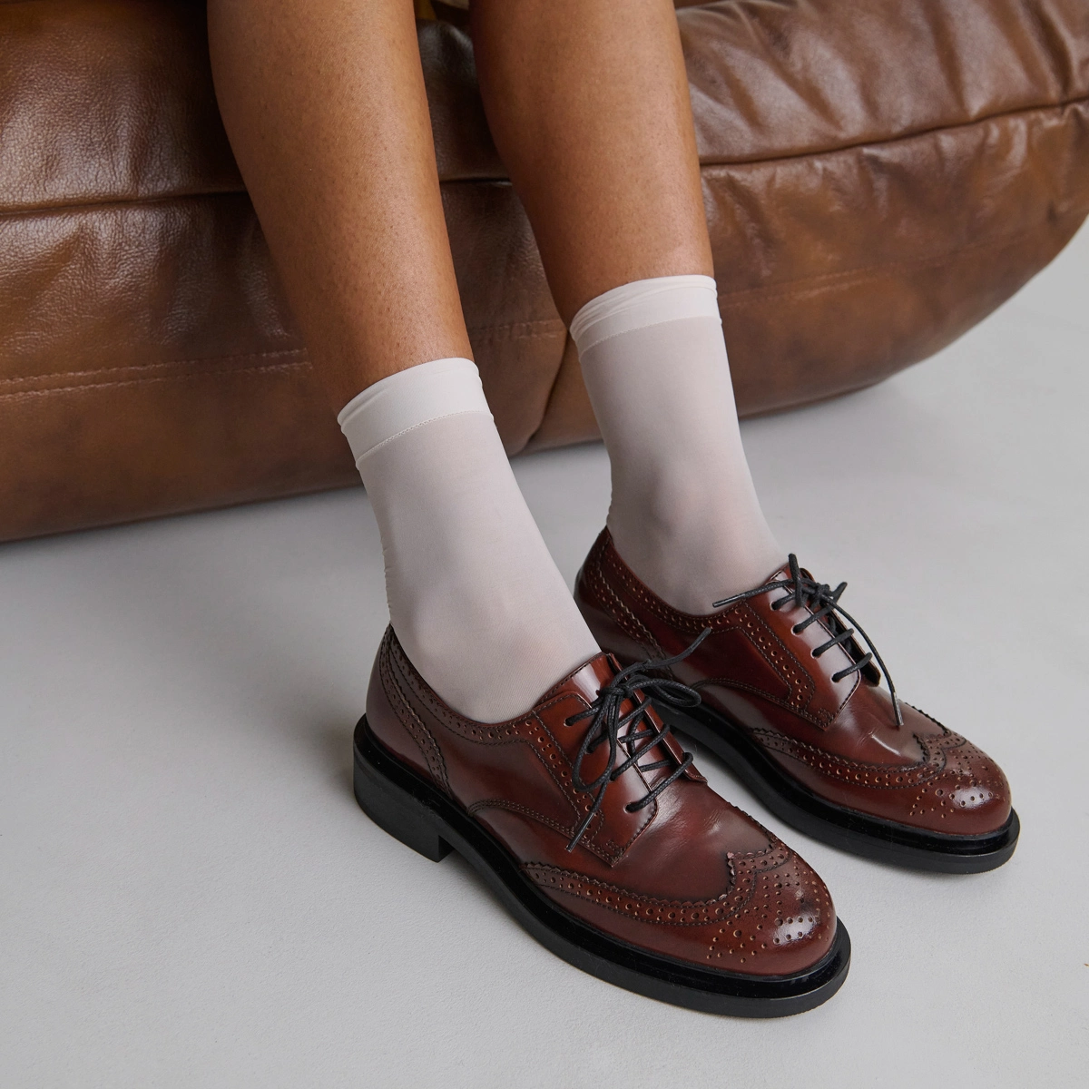 Derbies ajour&eacute;es en cuir glac&eacute; marron | DUERMO | Jonak