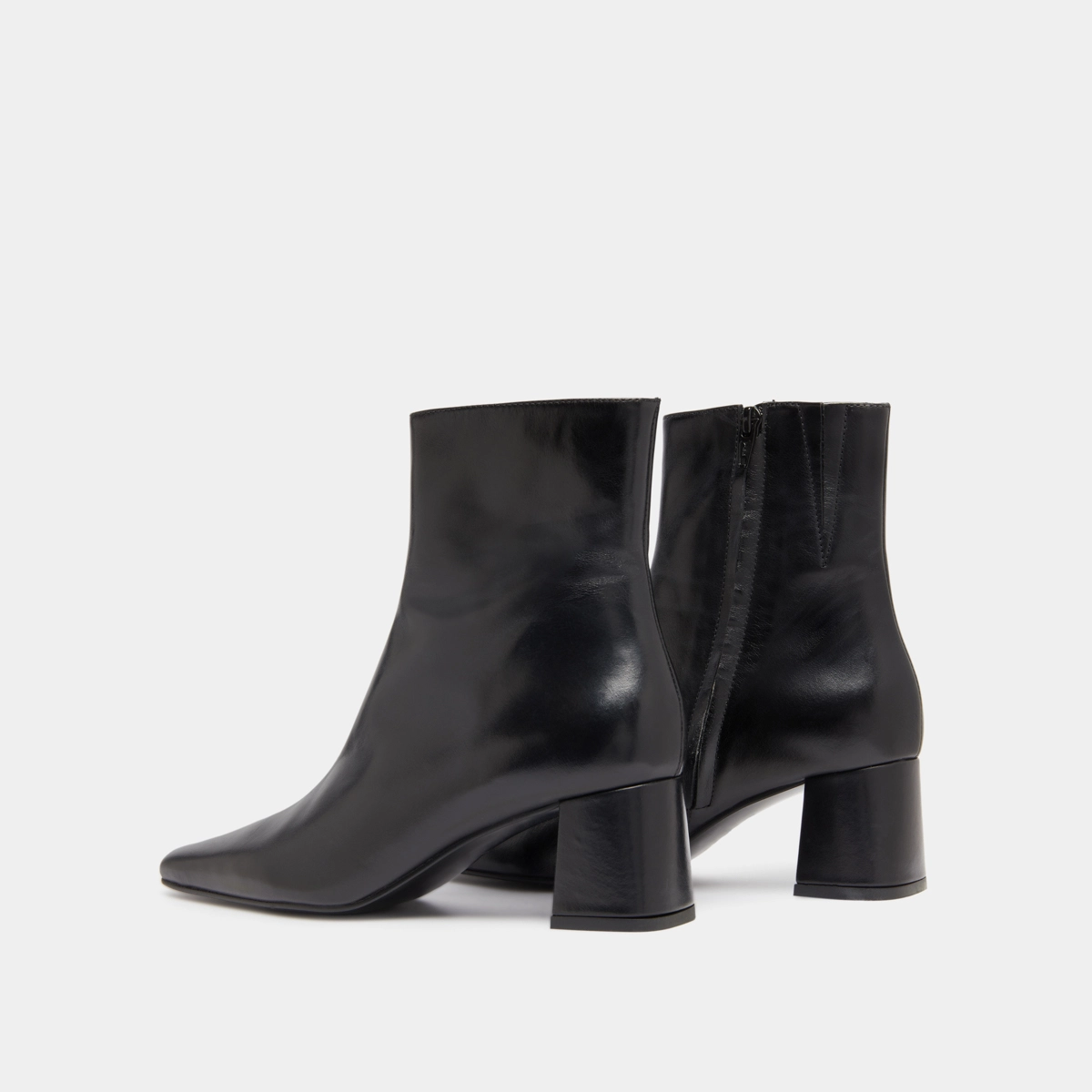 Bottines à larges talons en cuir noir | DYONISOS | Jonak