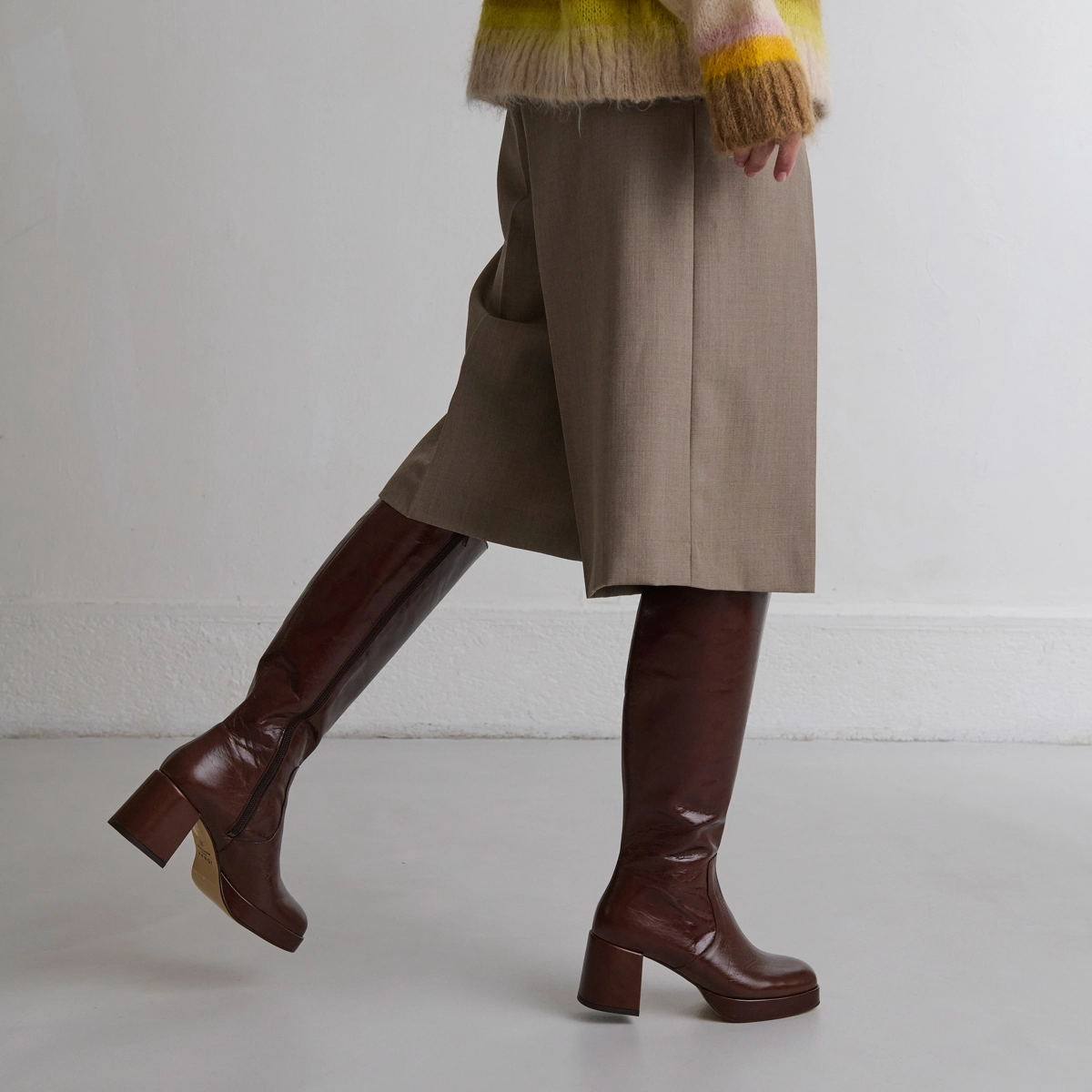 Bottes à talons et plateformes en cuir vieilli marron | VANEO | Jonak