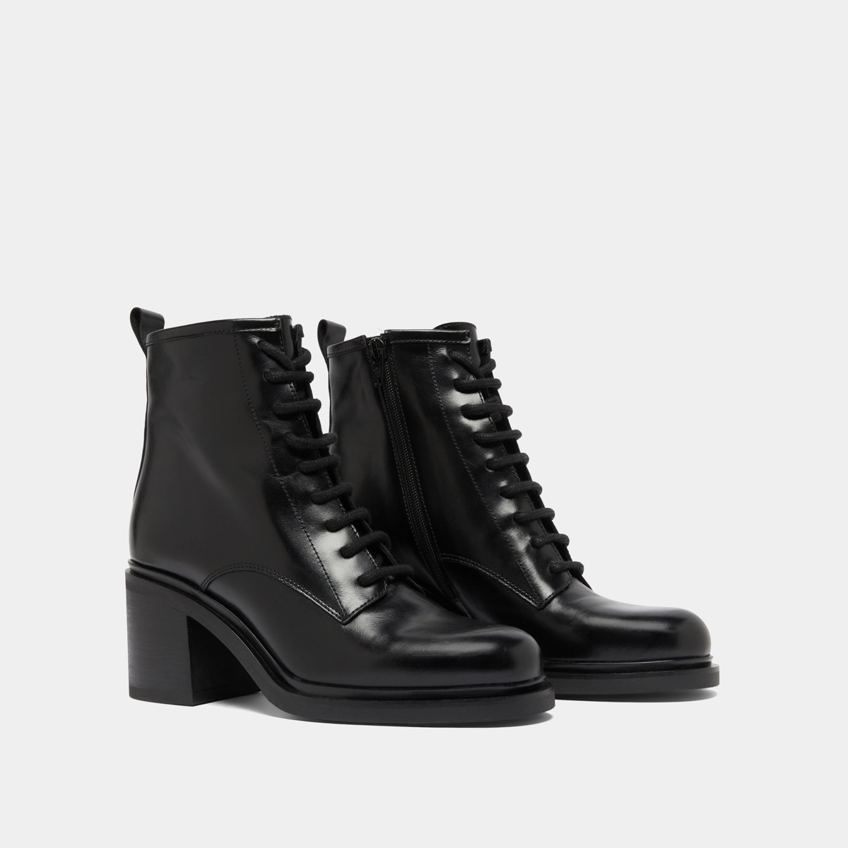 Boots &agrave; talons et &agrave; lacets en cuir noir | DUPLEX | Jonak