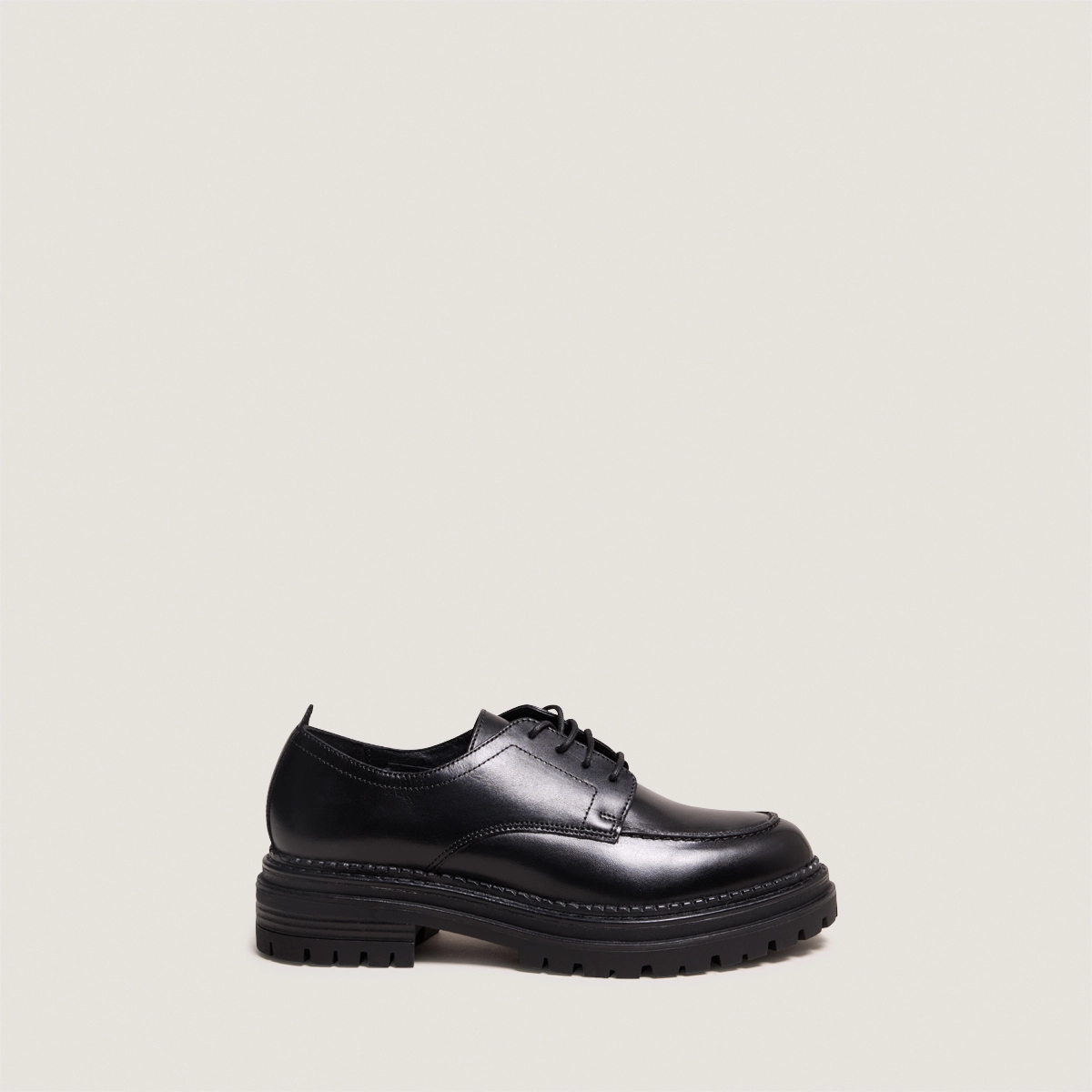 Derbies à semelles crantées en cuir noir | ADALOU | Jonak