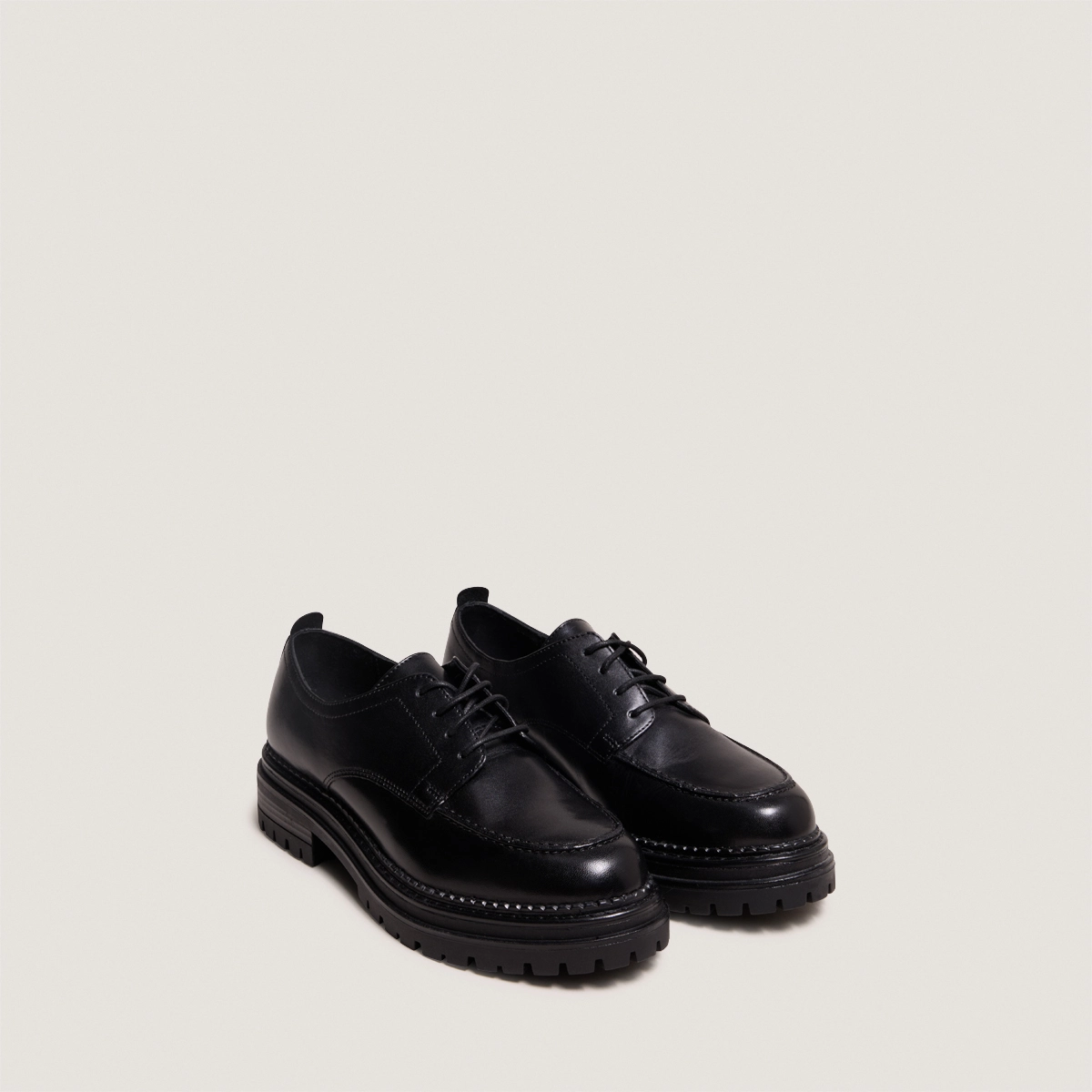 Derbies à semelles crantées en cuir noir | ADALOU | Jonak