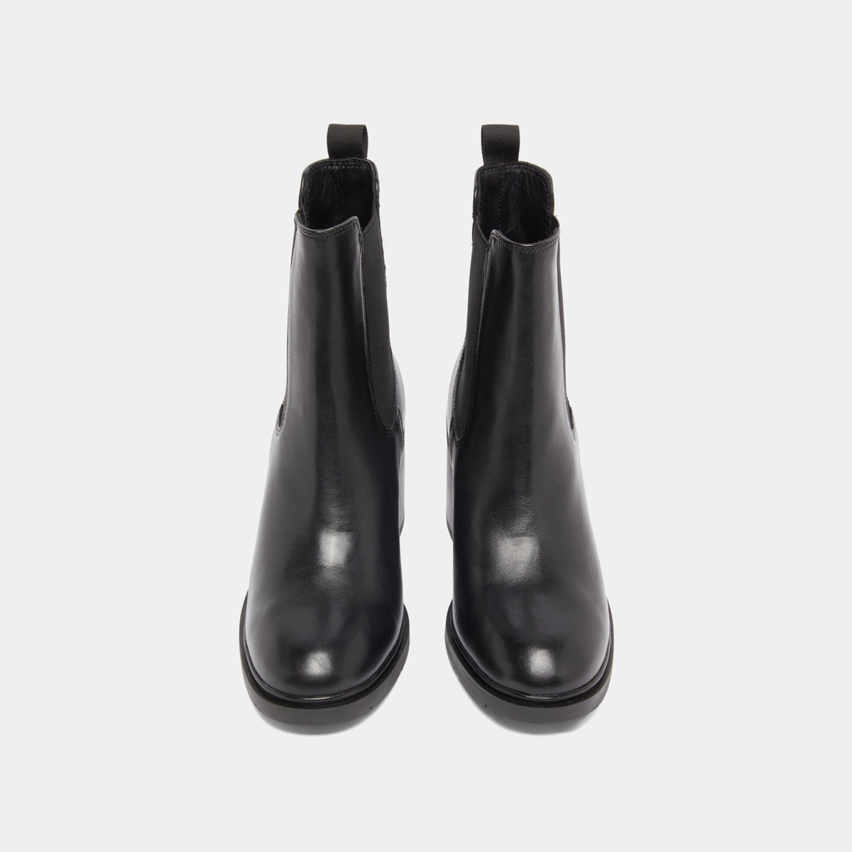 Bottines à élastiques et bouts arrondis.... en cuir noir | ATILA | Jonak