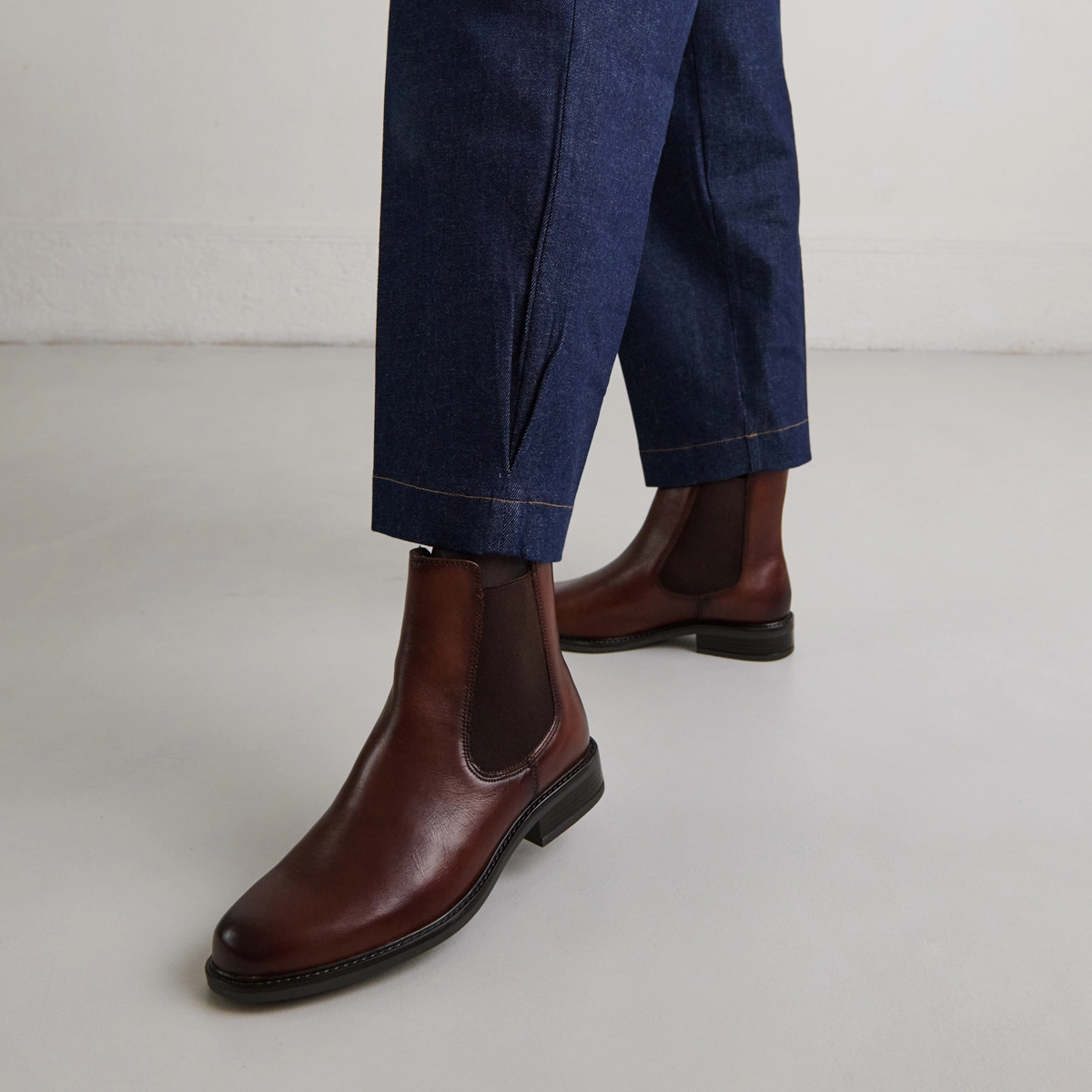Boots à élastiques et à bouts ronds en cuir cognac | AUDRY | Jonak