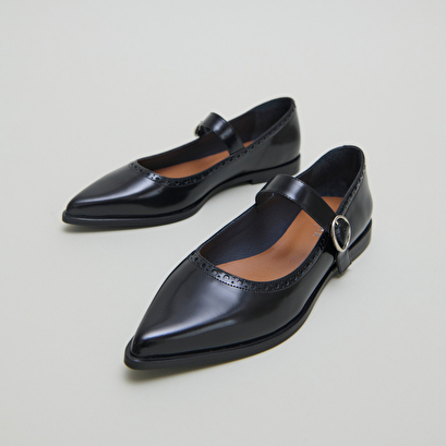 Ballerines à bouts pointus en cuir glacé noir | DEMIA | Jonak