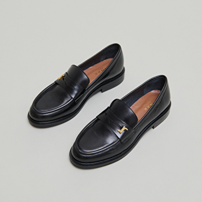 Mocassins à bouts arrondis en cuir glacé noir | DUEDI | Jonak