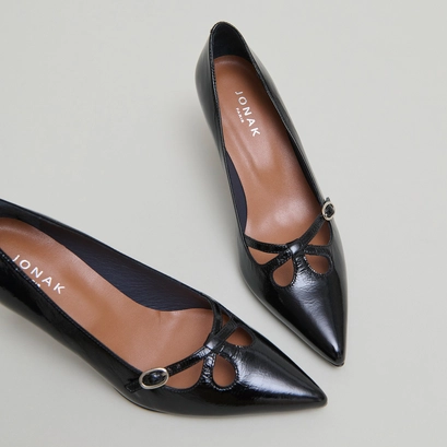 Escarpins &agrave; brides crois&eacute;es en cuir brillant noir | DOUCHKA | Jonak