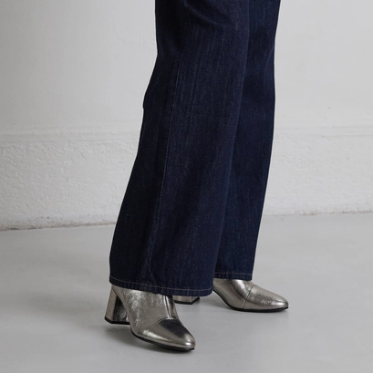 Bottines &agrave; talons en cuir m&eacute;tallis&eacute; argent fonc&eacute; | DONIAMA | Jonak