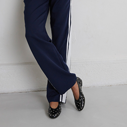 Ballerines à détails argentés en cuir noir | DANIA | Jonak