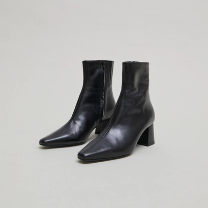 Bottines &agrave; larges talons en cuir noir | DYONISOS | Jonak