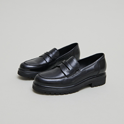Mocassins à semelles crantées en cuir noir | ARLO | Jonak
