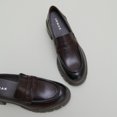 Mocassins &agrave; semelles crant&eacute;es brun rouge