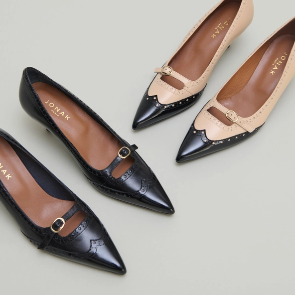 Escarpins à brides et détails perforés..... en vernis et cuir noirs | DALTA | Jonak