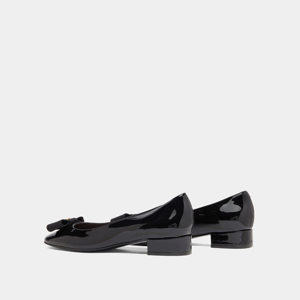 Ballerines avec noeud et monogramme en vernis noir | DAMIA | Jonak