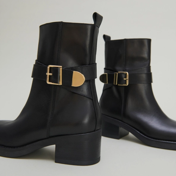 Bottines à boucles en cuir noir | IMA | Jonak