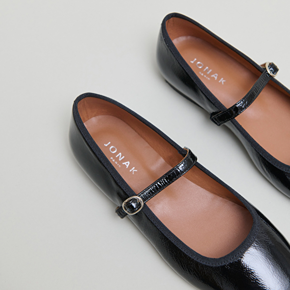 Ballerines à brides en vernis plissé noir | DOUCEUR | Jonak