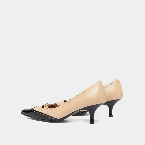 Escarpins à brides et détails perforés..... en vernis noir et cuir souple beige | DALTA | Jonak