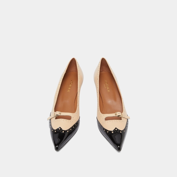 Escarpins à brides et détails perforés..... en vernis noir et cuir souple beige | DALTA | Jonak