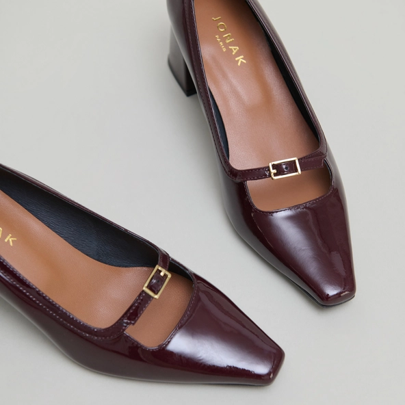 Babies à talons et bouts pointus en vernis bordeaux | DIOLA | Jonak