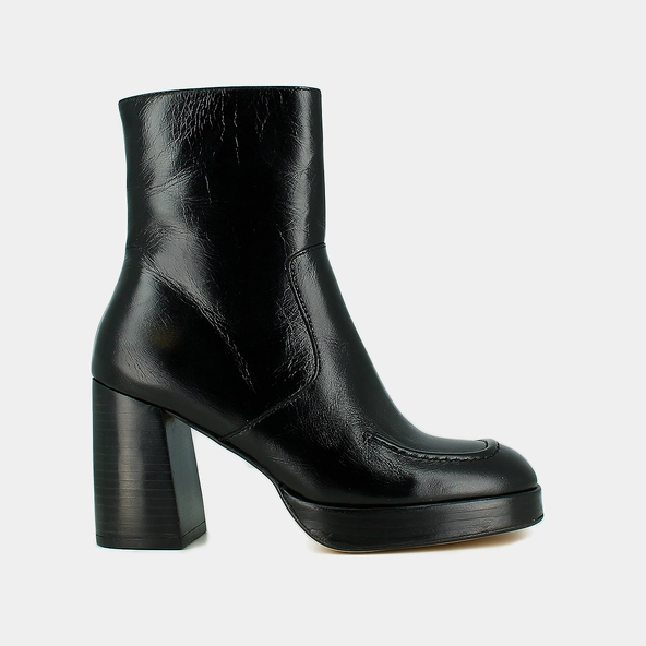 Bottines &agrave; talons et bouts carr&eacute;s en cuir vieilli noir | VERONICA | Jonak