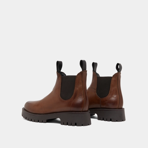 Boots à semelles crantées en cuir patiné marron | ROCHE | Jonak