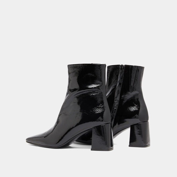 Bottines à bouts pointus en vernis plissé noir | DALIBAR | Jonak