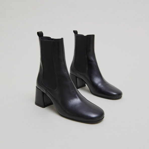 Bottines à talons et élastiques en cuir noir | DENON | Jonak