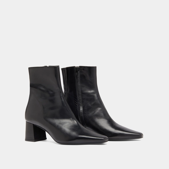 Bottines à larges talons en cuir noir | DYONISOS | Jonak
