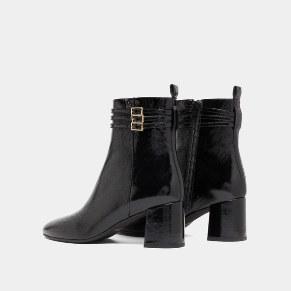 Bottines détaillées de boucles en vernis plissé noir | DURANO | Jonak