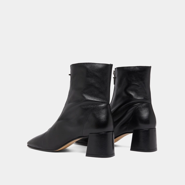 Bottines à fermetures éclairs avant en cuir noir | AMARYLLIS | Jonak