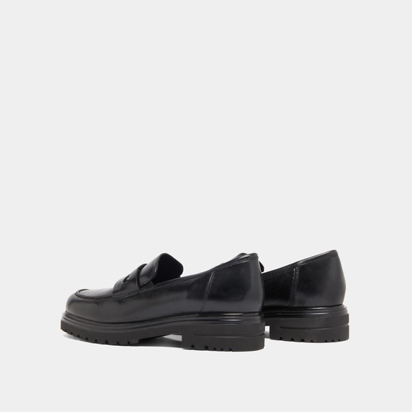 Mocassins à semelles crantées en cuir noir | ARLO | Jonak