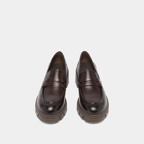 Mocassins &agrave; semelles crant&eacute;es brun rouge